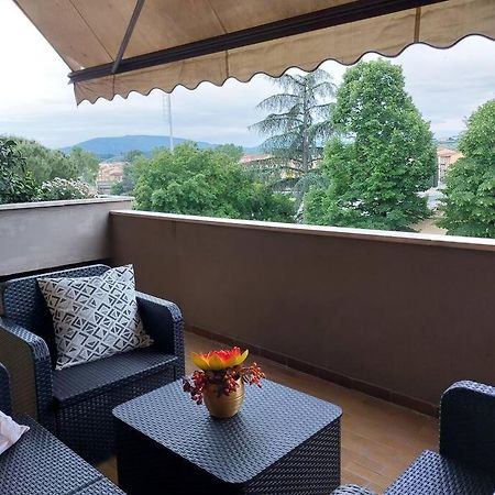 Lungarno 32 With Private Parking Apartment ฟลอเรนซ์ ภายนอก รูปภาพ