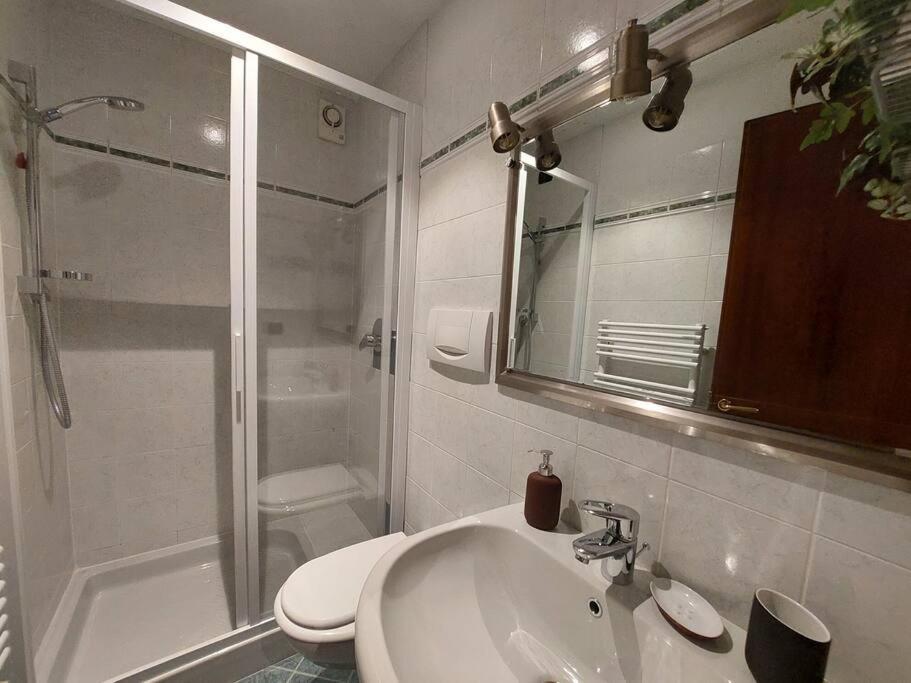 Lungarno 32 With Private Parking Apartment ฟลอเรนซ์ ภายนอก รูปภาพ