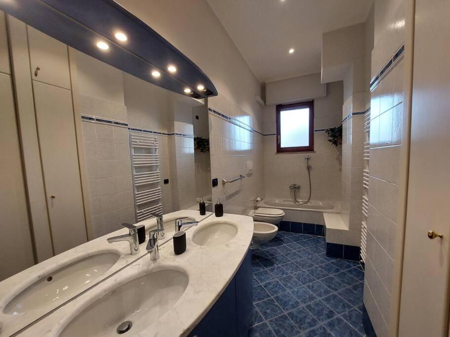 Lungarno 32 With Private Parking Apartment ฟลอเรนซ์ ภายนอก รูปภาพ